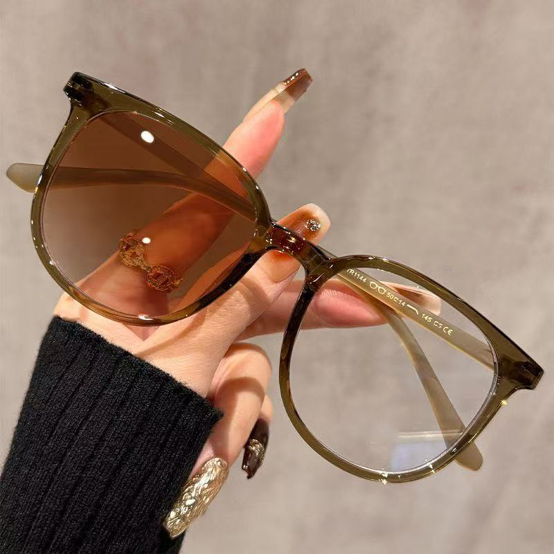調光ブルーライトカットメガネ スクエア型パソコン用メガネ P - Gaming Glasses Blue のレビューと価格